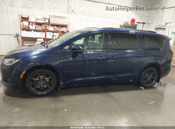 2C4RC1GG7JR350692 2018 CHRYSLER PACIFICA Синий Панорамный вид салона 360°