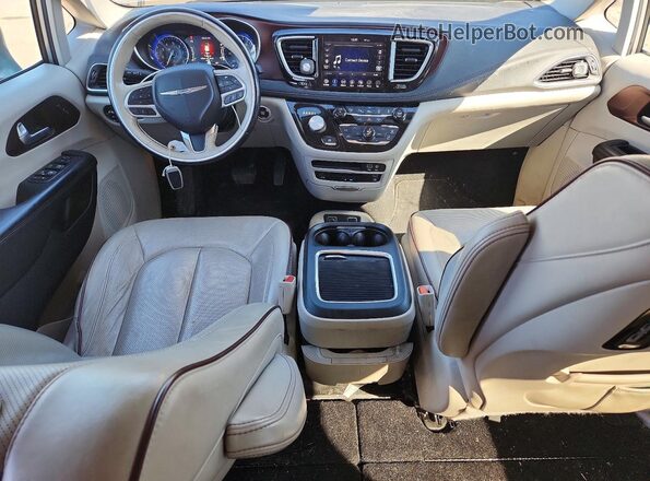 2C4RC1GG8KR508281 2019 CHRYSLER PACIFICA Silver წინა პანელის ხედი