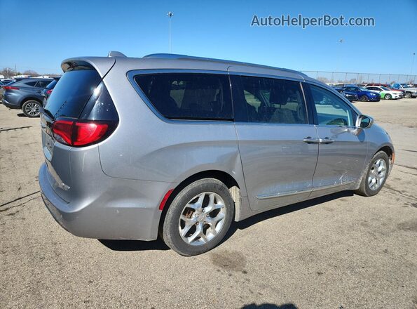 2C4RC1GG8KR508281 2019 CHRYSLER PACIFICA Silver სალონის 360-გრადუსიანი ხედი