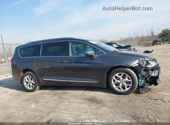 2C4RC1GG8LR108481 2020 CHRYSLER PACIFICA Gray Rear interior view