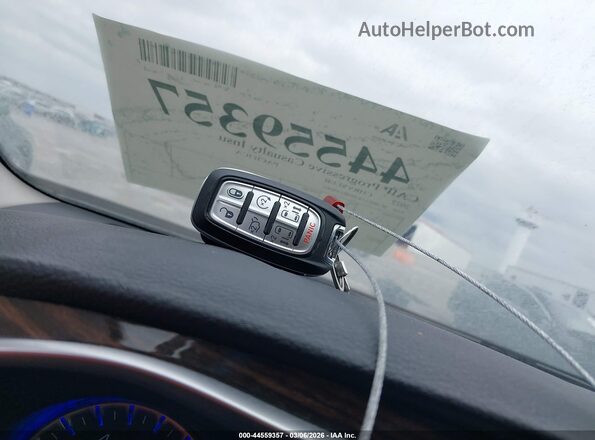 2C4RC1GG9NR139080 2022 CHRYSLER PACIFICA Белый Вид панели приборов