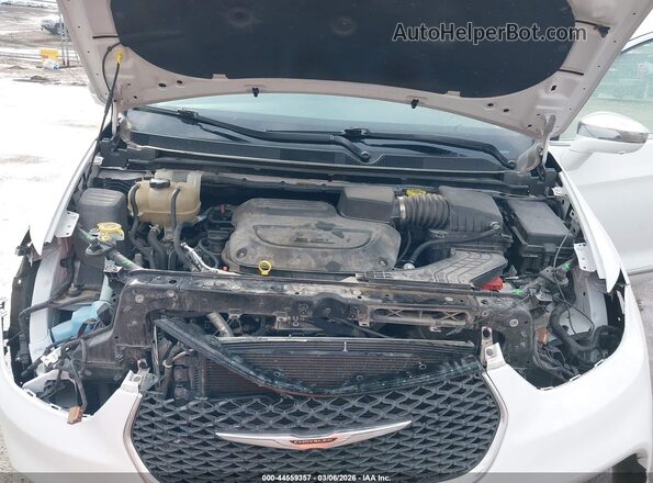 2C4RC1GG9NR139080 2022 CHRYSLER PACIFICA Белый Вид сзади