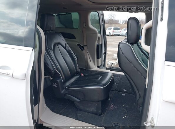 2C4RC1GG9NR139080 2022 CHRYSLER PACIFICA Белый Вид наклейки с VIN-кодом
