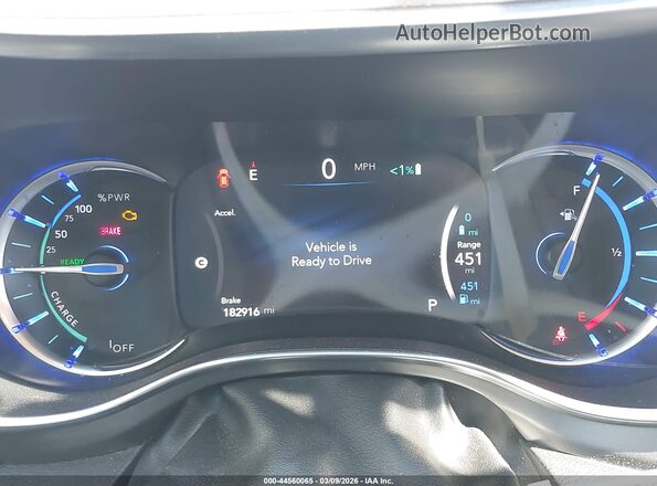 2C4RC1N79KR645457 2019 CHRYSLER PACIFICA Белый Вид задних сидений