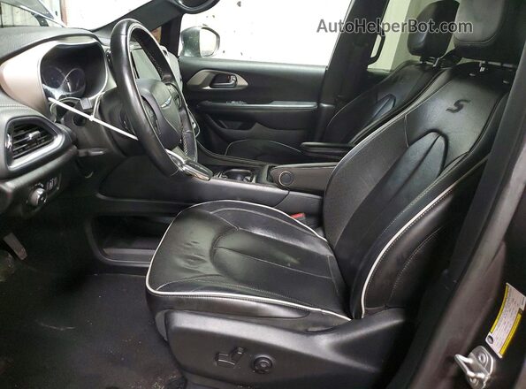 2C4RC1S72MR584234 2021 CHRYSLER PACIFICA Серый Вид салона спереди