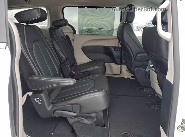 2C4RC3BGXRR161310 2024 CHRYSLER PACIFICA Белый Вид задней части салона