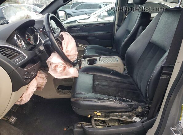 2C4RDGCG1HR853070 2017 DODGE GRAND Серебряный Вид салона спереди