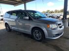 2017 Dodge Grand Caravan Sxt Серебряный vin: 2C4RDGCG4HR715197