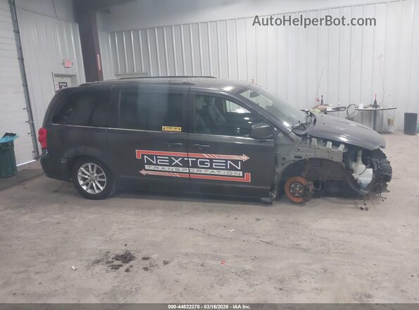 2C4RDGCGXJR327476 2018 DODGE GRAND CARAVAN Серый Вид задней части салона