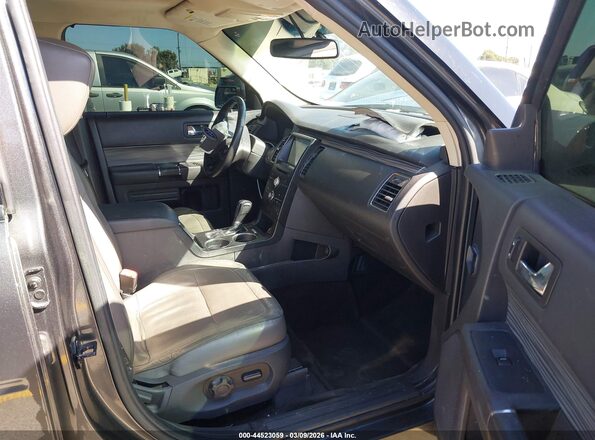 2FMGK5C83GBA13420 2016 FORD FLEX Черный Вид салона спереди