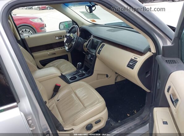 2FMGK5D89HBA09680 2017 FORD FLEX Silver Widok wnętrza z przodu