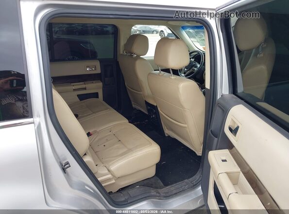 2FMGK5D89HBA09680 2017 FORD FLEX Silver Widok naklejki z numerem VIN