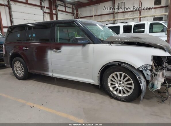 2FMHK6C85KBA24969 2019 FORD FLEX Burgundy Widok wnętrza z tyłu