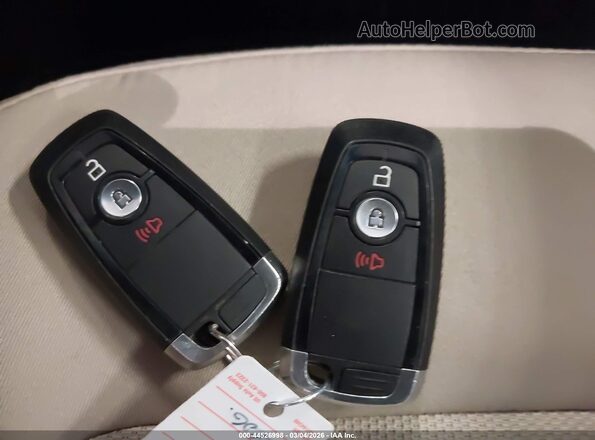 2FMPK3G90HBC16161 2017 FORD EDGE Gray Widok deski rozdzielczej