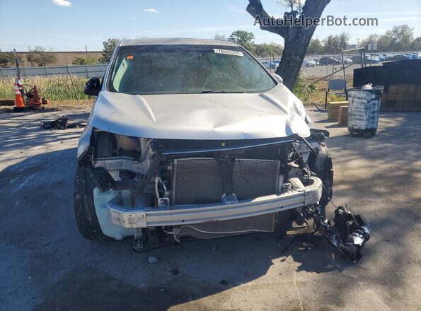 2FMPK3J81JBB28032 2018 FORD EDGE Silver Widok z przodu