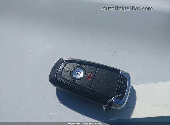 2FMPK3J93HBC10458 2017 FORD EDGE Белый Вид панели приборов