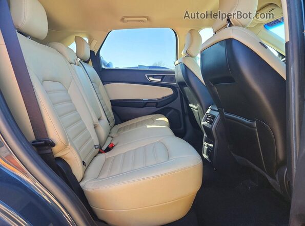 2FMPK3J96KBB85384 2019 FORD EDGE Blue Widok wnętrza z tyłu