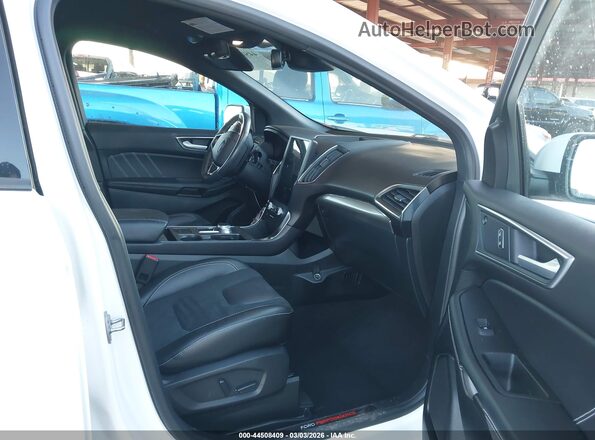 2FMPK4AP7RBA22810 2024 FORD EDGE Белый Вид салона спереди