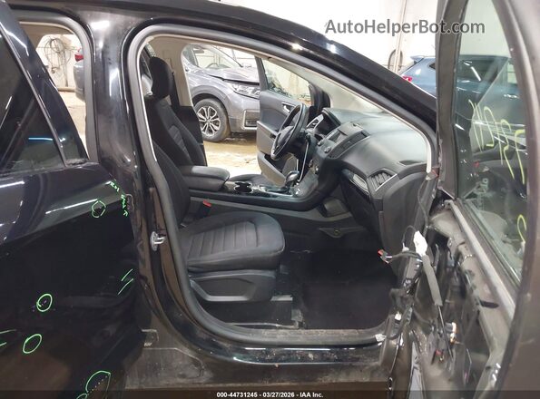 2FMPK4G97HBB67532 2017 FORD EDGE Черный Вид салона спереди