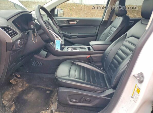 2FMPK4J94NBA05393 2022 FORD EDGE White Widok wnętrza z przodu