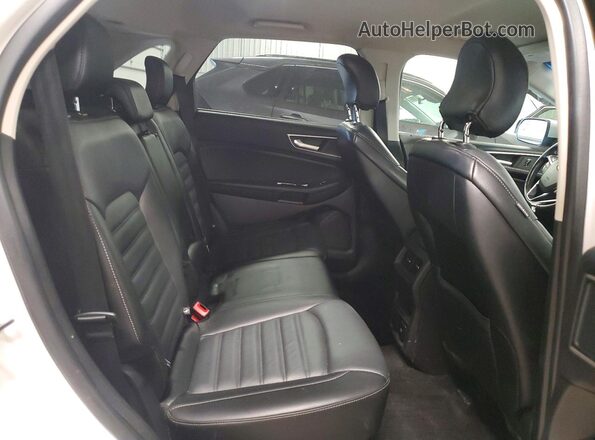 2FMPK4J95JBB05352 2018 FORD EDGE Белый Вид задней части салона