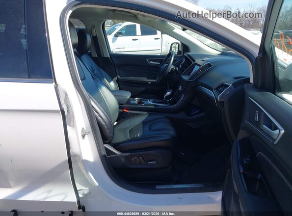2FMPK4K96HBB90856 2017 FORD EDGE Белый Вид салона спереди