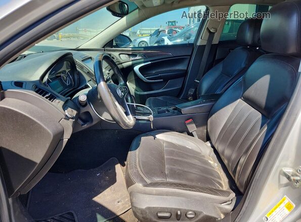 2G4GK5EX0G9155915 2016 BUICK REGAL Silver Front interior view