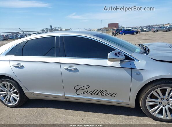 2G61M5S3XK9116623 2019 CADILLAC XTS Silver Vista interior trasera