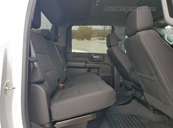2GC4YME75R1252576 2024 CHEVROLET SILVERADO Белый Вид задних сидений