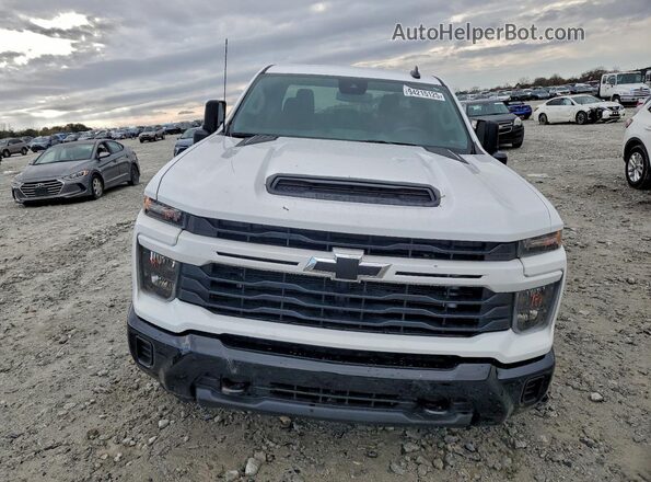 2GC4YME75R1252576 2024 CHEVROLET SILVERADO Белый Вид спереди