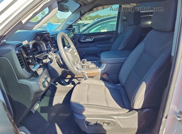 2GCUKDED0T1102504 2026 CHEVROLET SILVERADO Белый Вид салона спереди