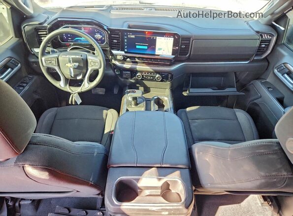 2GCUKDED0T1102504 2026 CHEVROLET SILVERADO Белый Вид панели приборов