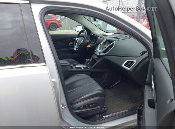 2GKFLVE33H6166070 2017 GMC TERRAIN Серебряный Вид салона спереди