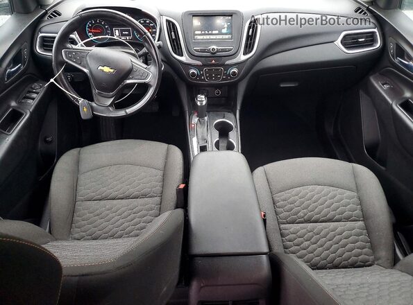 2GNAXSEV9J6233570 2018 CHEVROLET EQUINOX Белый Вид панели приборов