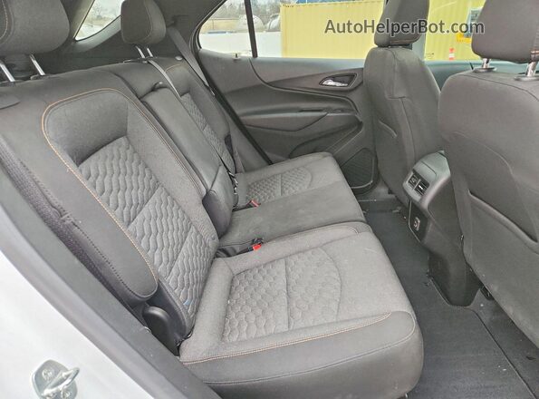 2GNAXUEV9M6137437 2021 CHEVROLET EQUINOX Белый Вид задней части салона
