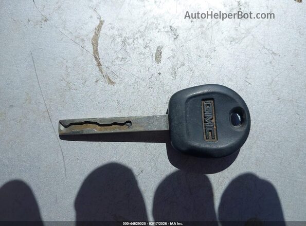 2GT21NEG0K1233005 2019 GMC SIERRA Белый Вид панели приборов
