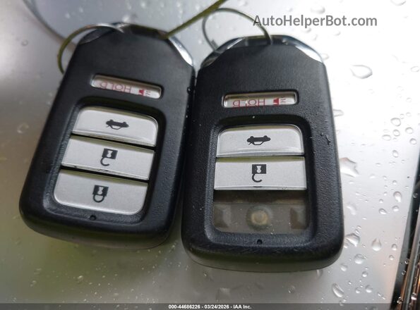 2HGFC3A52KH753218 2019 HONDA CIVIC SI Серебряный Вид панели приборов