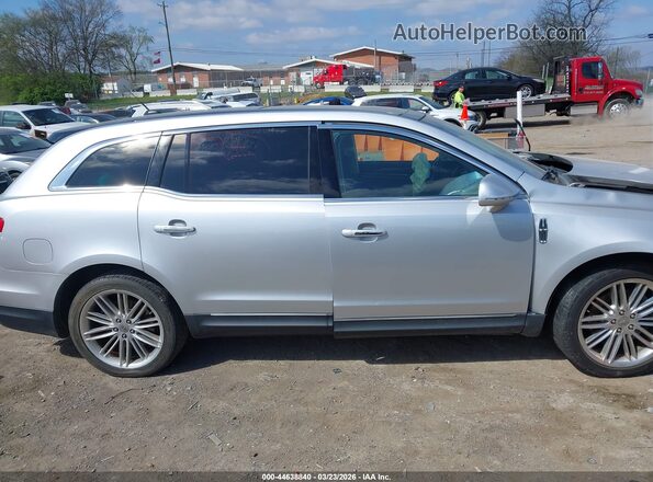 2LMHJ5AT6JBL00857 2018 LINCOLN MKT Silver Vista del cuadro de instrumentos