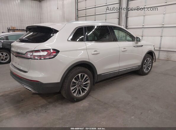 2LMPJ6J98NBL00869 2022 LINCOLN NAUTILUS Кремовый Задняя правая четверть
