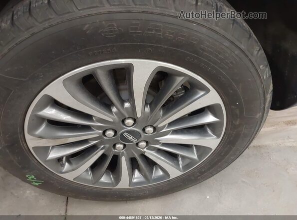 2LMPJ6J98NBL00869 2022 LINCOLN NAUTILUS Кремовый Вид щитка приборов