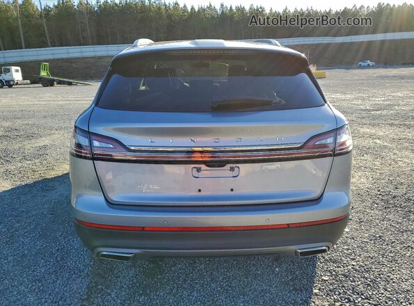 2LMPJ6K90NBL21178 2022 LINCOLN NAUTILUS Silver Widok z tyłu