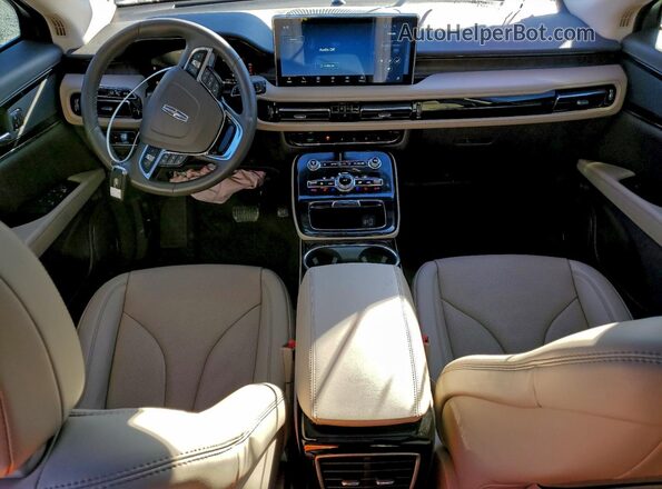 2LMPJ6K90NBL21178 2022 LINCOLN NAUTILUS Silver Widok deski rozdzielczej
