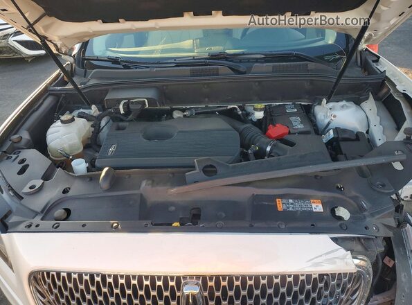 2LMPJ6L95KBL62335 2019 LINCOLN NAUTILUS Белый Вид подкапотного пространства