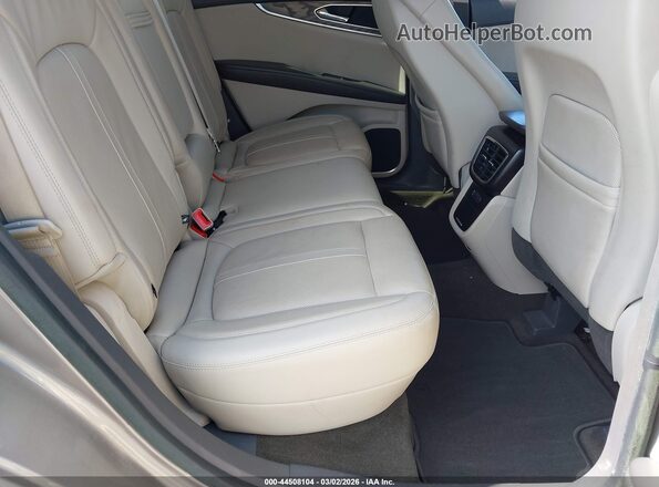 2LMPJ6L96KBL13385 2019 LINCOLN NAUTILUS Silver VIN კოდის სტიკერის ხედი