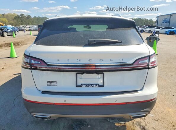 2LMPJ8J98NBL17621 2022 LINCOLN NAUTILUS Белый Вид сзади