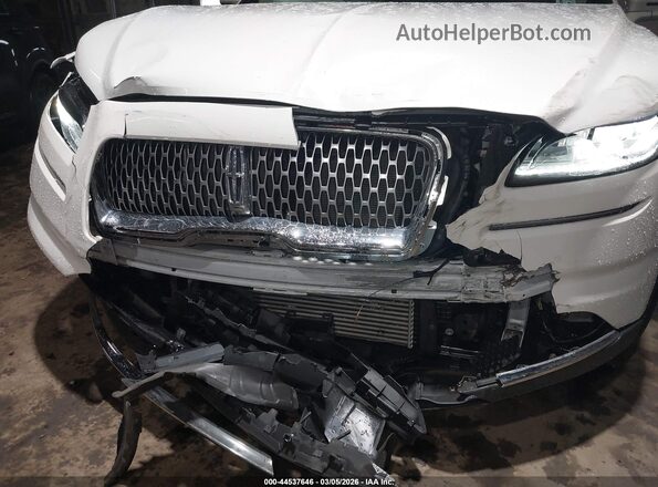 2LMPJ8J98PBL00739 2023 LINCOLN NAUTILUS White Vista frontal
