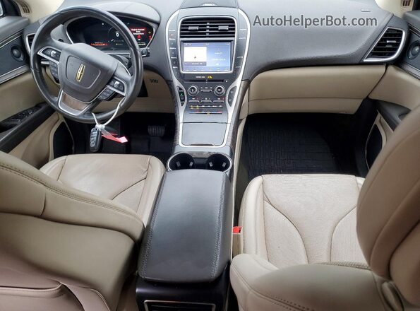 2LMPJ8K90LBL25417 2020 LINCOLN NAUTILUS Бордовый Вид панели приборов