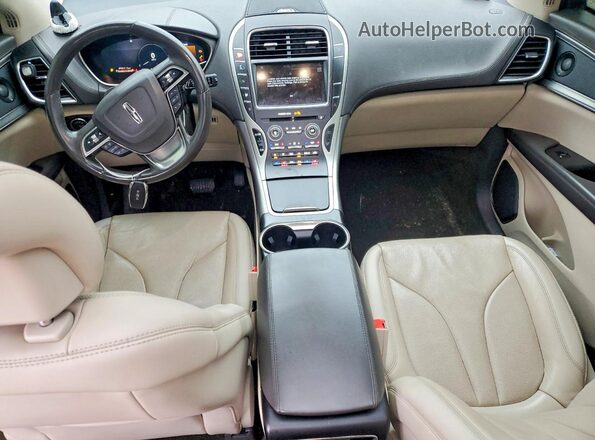 2LMPJ8L90KBL16732 2019 LINCOLN NAUTILUS White Widok deski rozdzielczej