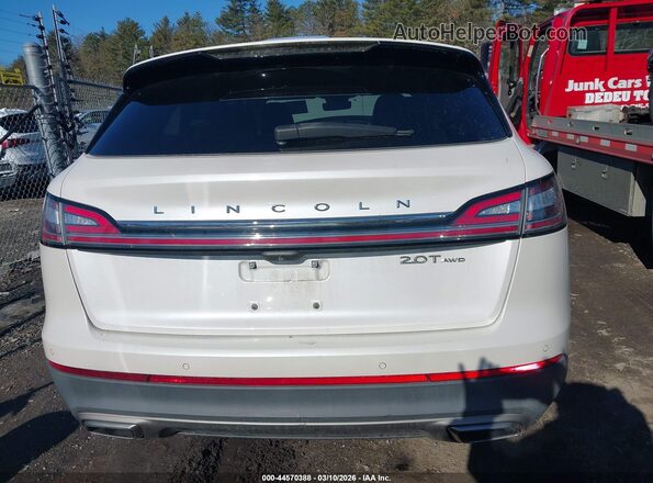 2LMPJ8L9XKBL64982 2019 LINCOLN NAUTILUS White 