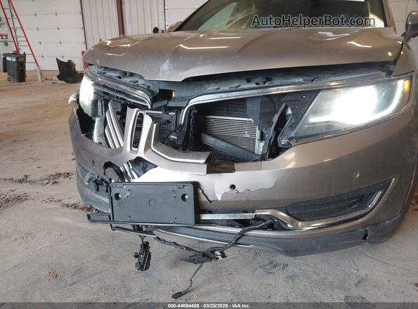 2LMPJ8LR2JBL11174 2018 LINCOLN MKX Tan Front view